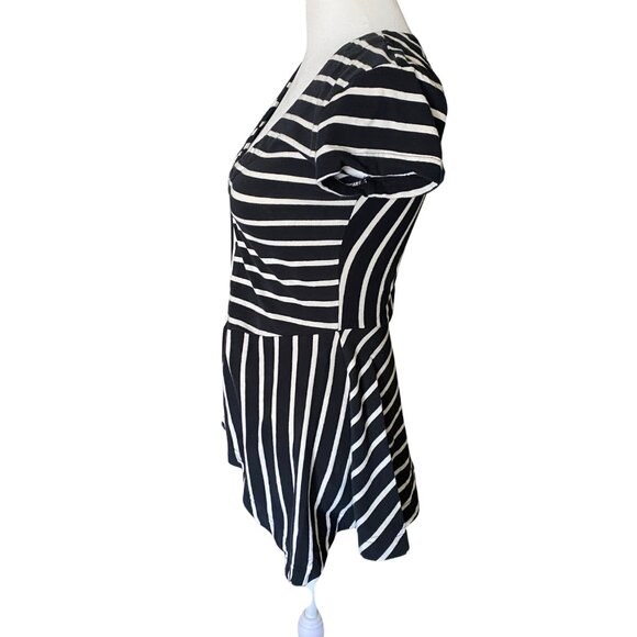 Effie's Heart Size Small Black & White Striped Asymmetrical Fit and Flare Top - Picture 8 of 13